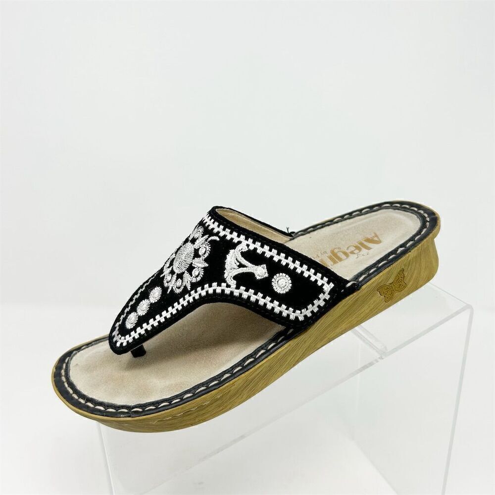Alegria Vanessa Black Embroidered Mandala Casual Slip On Thong Sandals Size 35